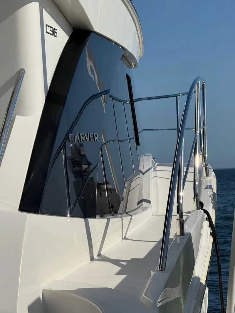 Slide: The Image of 2020 Carver C36 Command Bridge - Image 21 - 21