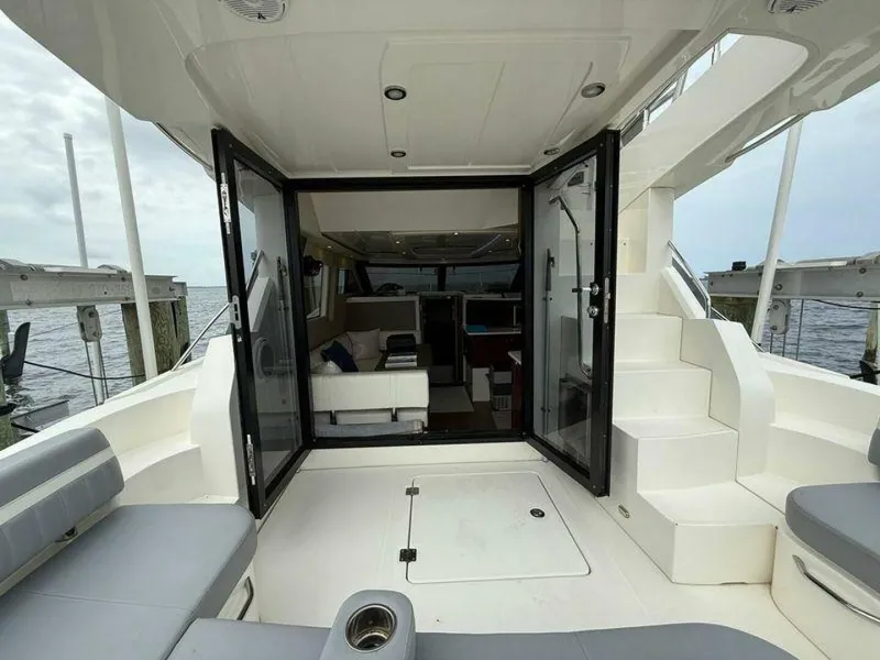 Slide: The Image of 2020 Carver C36 Command Bridge - Image 31 - 31