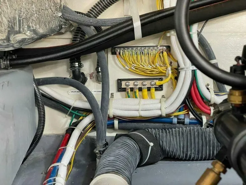 Slide: The Image of 2020 Carver C36 Command Bridge - Image 57 - 57