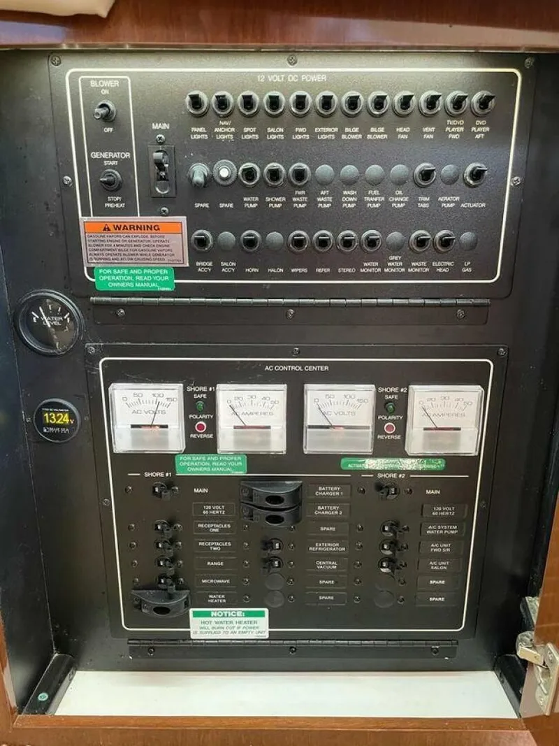 Slide: The Image of 2020 Carver C36 Command Bridge - Image 60 - 60