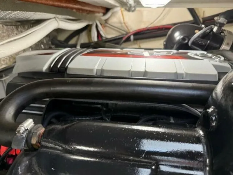 Slide: The Image of 2020 Carver C36 Command Bridge - Image 41 - 41