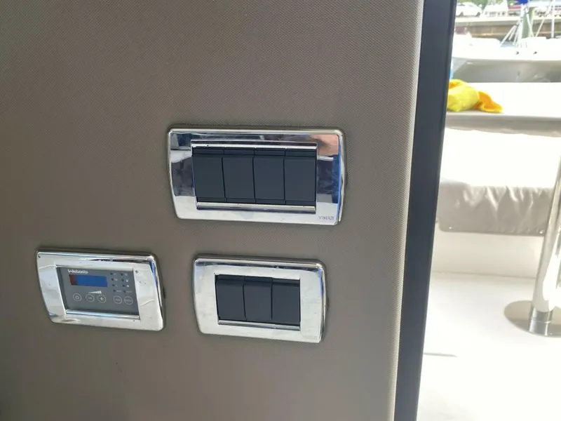 Slide: The Image of 2020 Carver C36 Command Bridge - Image 85 - 85