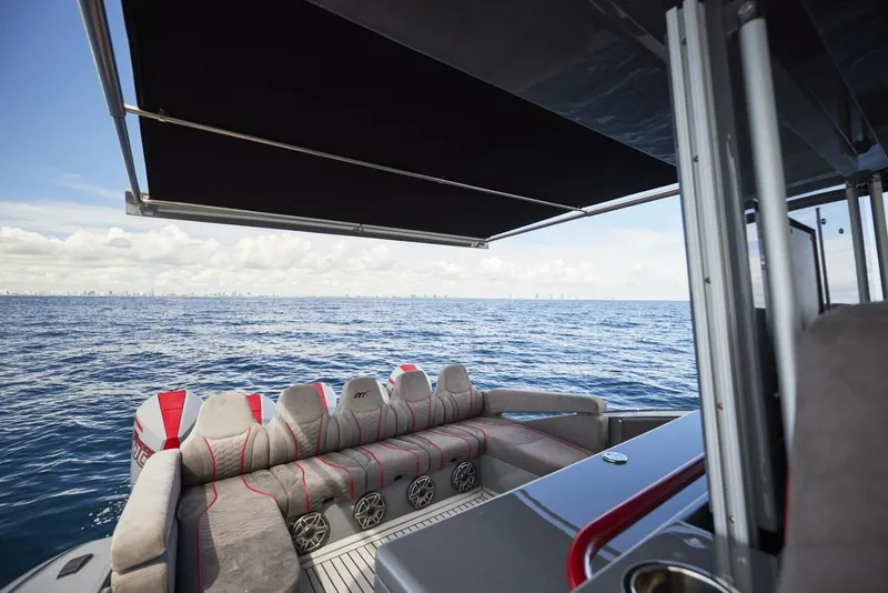 Slide: The Image of 2024 Midnight Express 52 Vitesse - Image 48 - 48