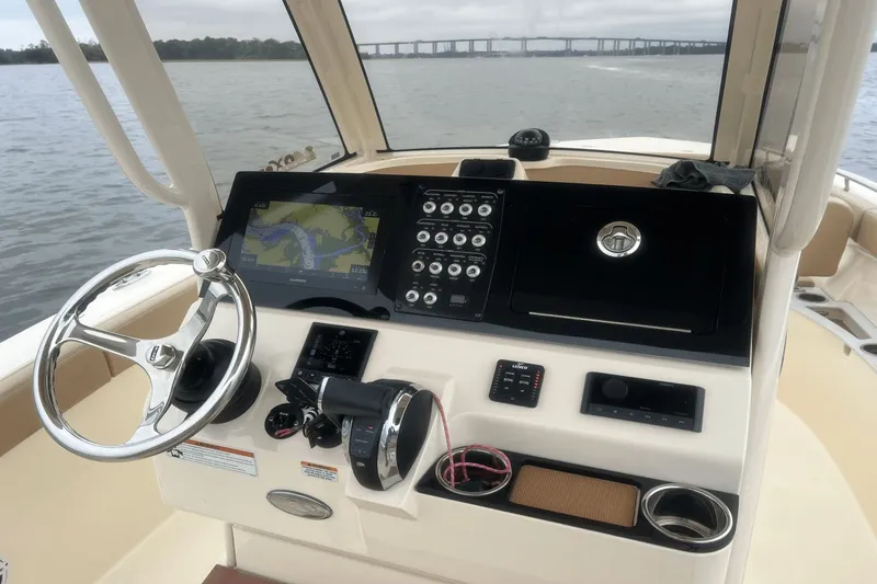 Slide: The Image of Scout 240 XSF 2022 - 11