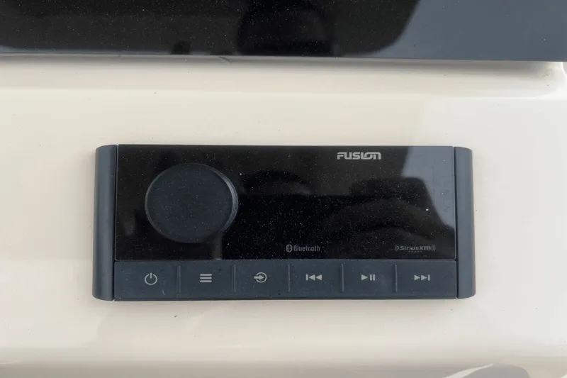 Slide: The Image of Scout 240 XSF 2022 - 17