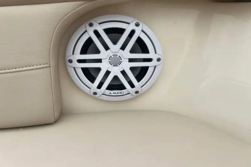 Slide: The Image of Scout 240 XSF 2022 - 31