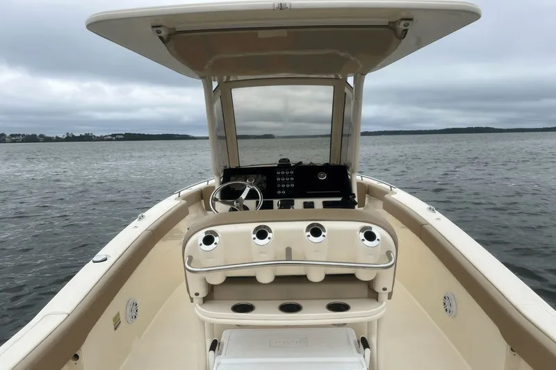 Slide: The Image of Scout 240 XSF 2022 - 6