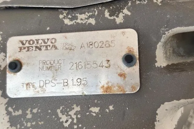 Slide: The Image of Volvo Penta serial plate on 2012 Regal 2500 Bowrider, showing product and type numbers. - 20