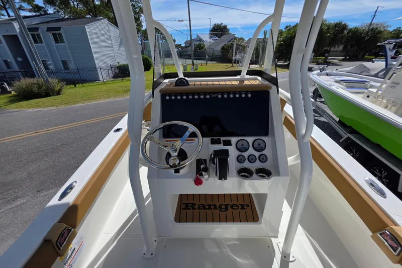 Slide: The Image of Interior view of 2026 Ranger 2660 Bay boat's canopy and console. - 19