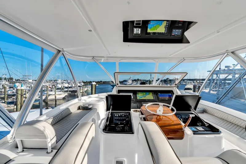 Slide: The Image of Viking 58 Convertible 2025 - 114