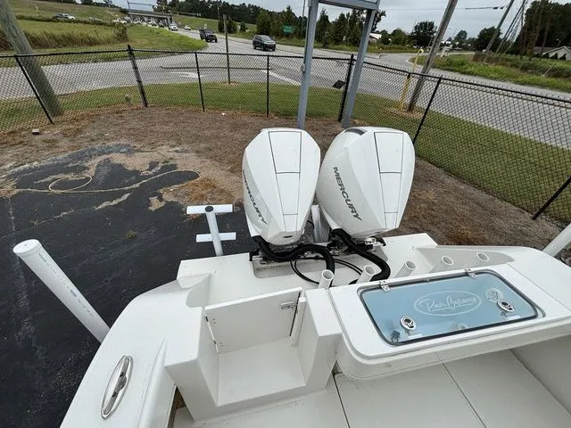 Slide: The Image of Pair Customs 25 Center Console 2024 - 12