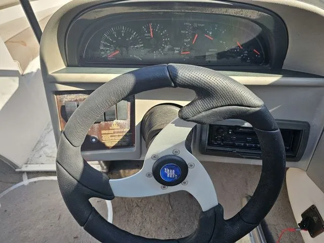 Slide: The Image of Four Winns 190 HORIZON DLX 1996 - 6