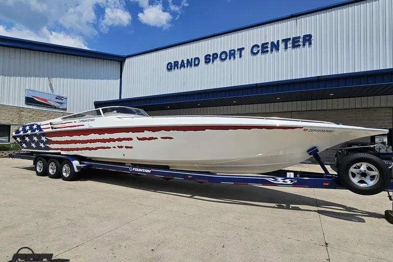 Slide: The Image of 2007 Fountain 42 Lightning boat with American flag design at Grand Sport Center. - 10