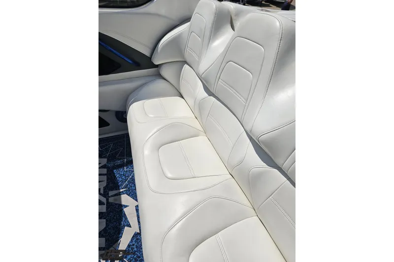 Slide: The Image of 2007 Fountain 42 Lightning boat interior with white leather seating. - 45