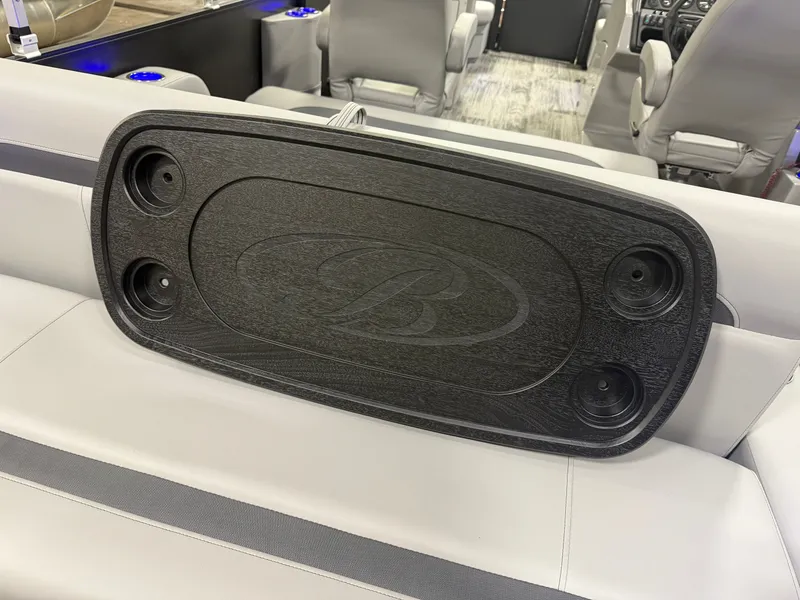 Slide: The Image of Bentley Pontoons Legacy 220 Swingback & Honda 4-Stroke EFI 2026 - 20