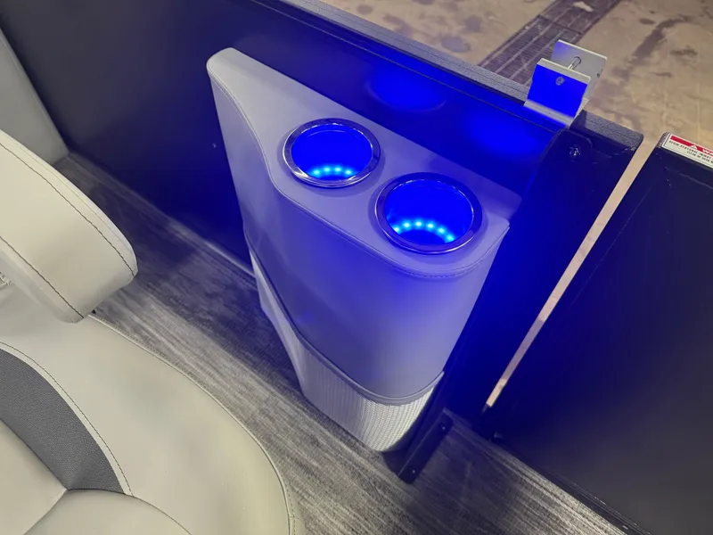 Slide: The Image of Bentley Pontoons Legacy 220 Swingback & Honda 4-Stroke EFI 2026 - 24