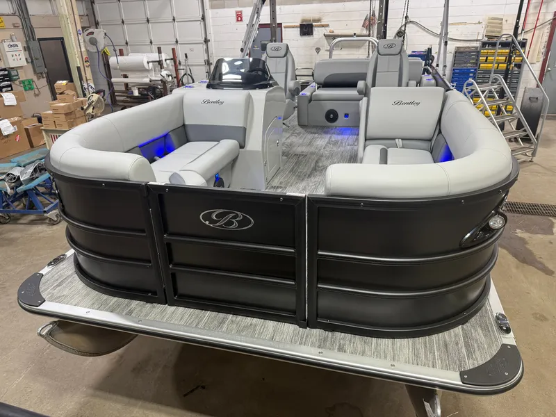 Slide: The Image of Bentley Pontoons Legacy 220 Swingback & Honda 4-Stroke EFI 2026 - 33