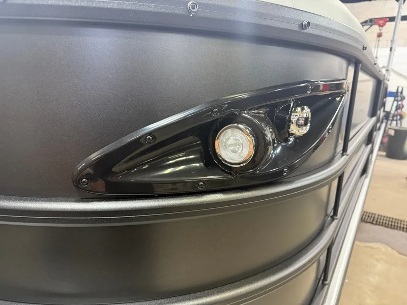 Slide: The Image of Bentley Pontoons Legacy 220 Swingback & Honda 4-Stroke EFI 2026 - 34