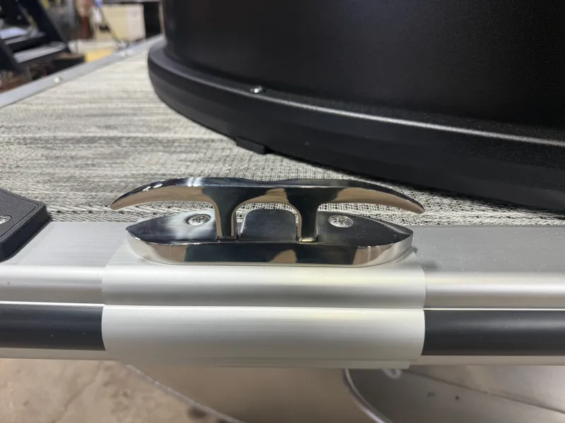 Slide: The Image of Bentley Pontoons Legacy 220 Swingback & Honda 4-Stroke EFI 2026 - 35