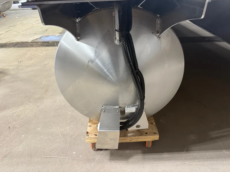 Slide: The Image of Bentley Pontoons Legacy 220 Swingback & Honda 4-Stroke EFI 2026 - 38