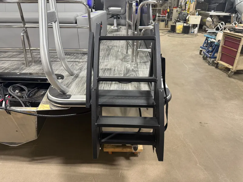 Slide: The Image of Bentley Pontoons Legacy 220 Swingback & Honda 4-Stroke EFI 2026 - 43