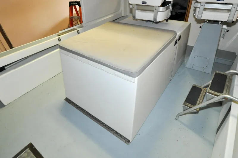 Slide: The Image of Holland 32 - Dorsey Dee - Cockpit Engine Box - 29