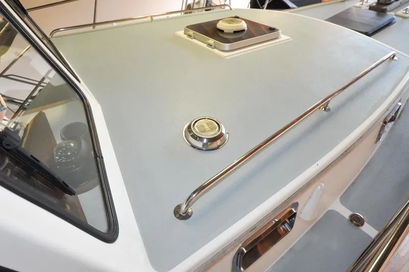 Slide: The Image of Holland 32 - Dorsey Dee - Coachroof - 33