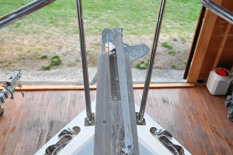 Slide: The Image of Holland 32 - Dorsey Dee - Foredeck - CQR Anchor - 37