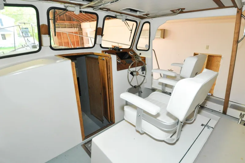 Slide: The Image of Holland 32 - Dorsey Dee - Pilot Salon - 46