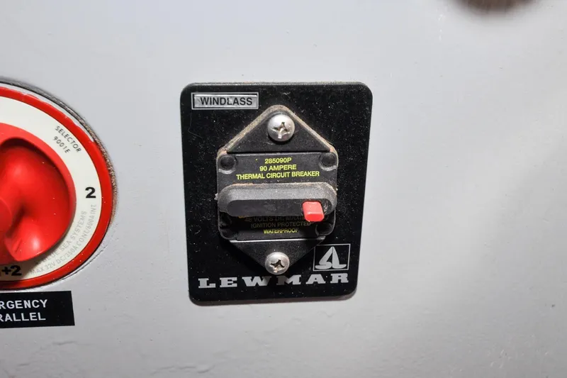 Slide: The Image of Holland 32 - Dorsey Dee - Cabin - Windlass Breaker - 69