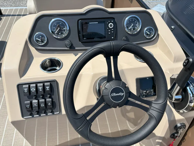 Slide: The Image of Bentley Pontoons FISH 200 CW 2026 - 19
