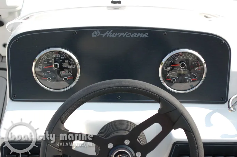 Slide: The Image of Hurricane SunDeck Sport SS 188 I/O 2025 - 15