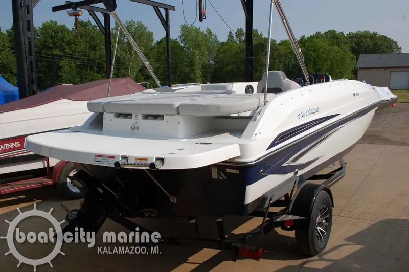 Slide: The Image of Hurricane SunDeck Sport SS 188 I/O 2025 - 3