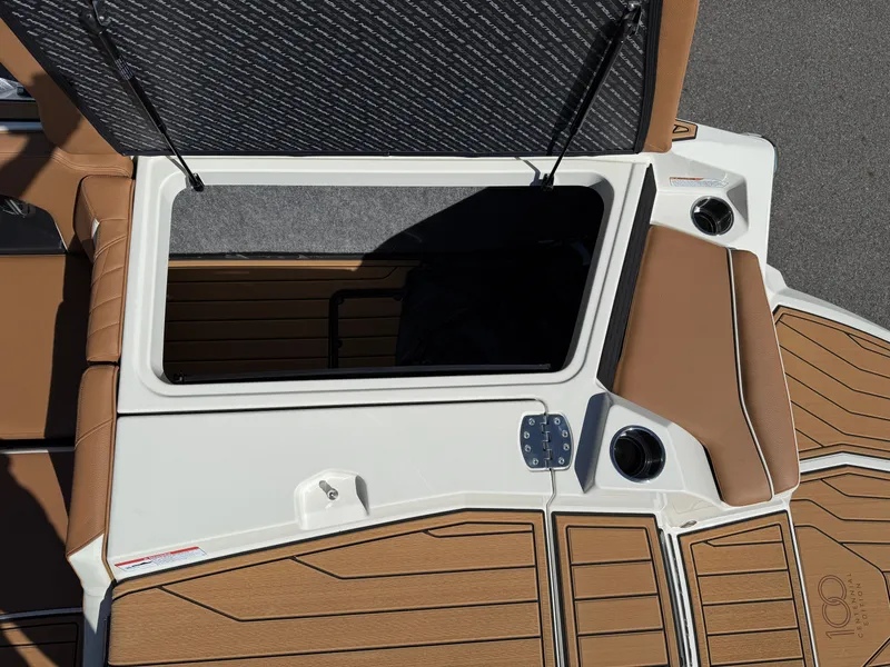 Slide: The Image of Nautique Super Air Nautique S23 2025 - 11