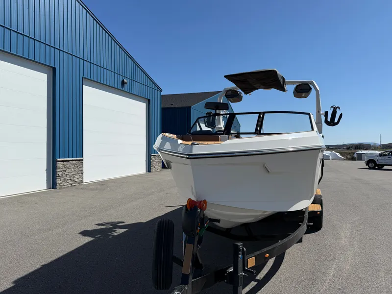 Slide: The Image of Nautique Super Air Nautique S23 2025 - 3
