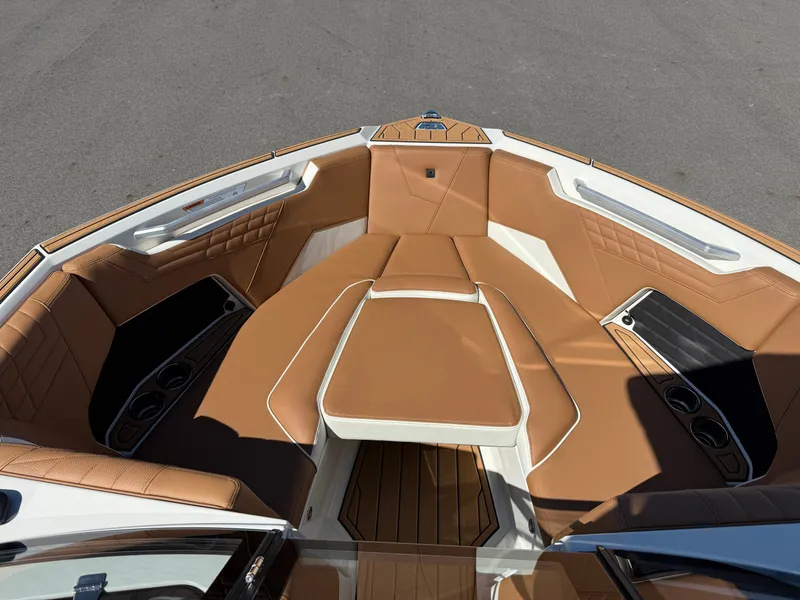 Slide: The Image of Nautique Super Air Nautique S23 2025 - 9