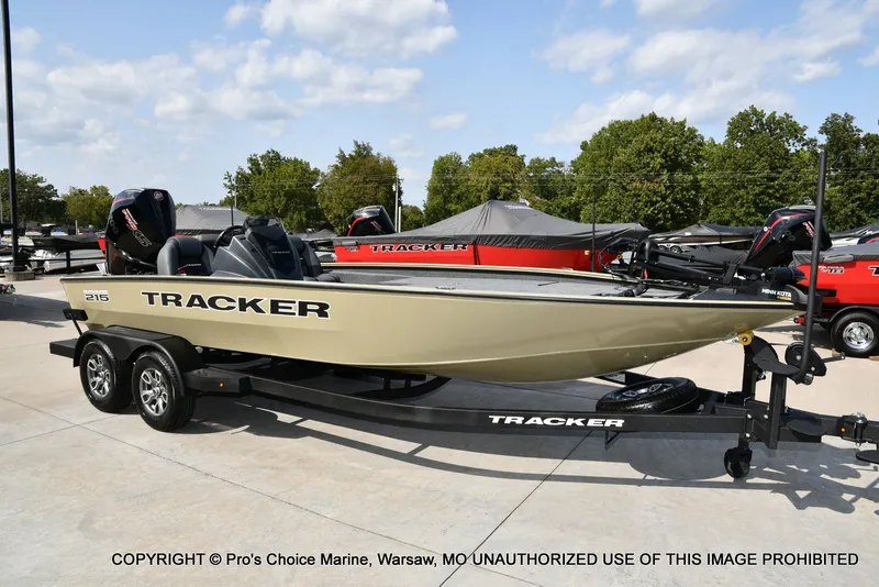 Slide: The Image of Tracker Savage 215 w/200HP Mercury Pro-XS 2026 - 75