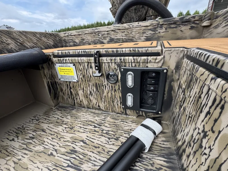 Slide: The Image of Excel 1754 Shallow Water F4 2026 - 7