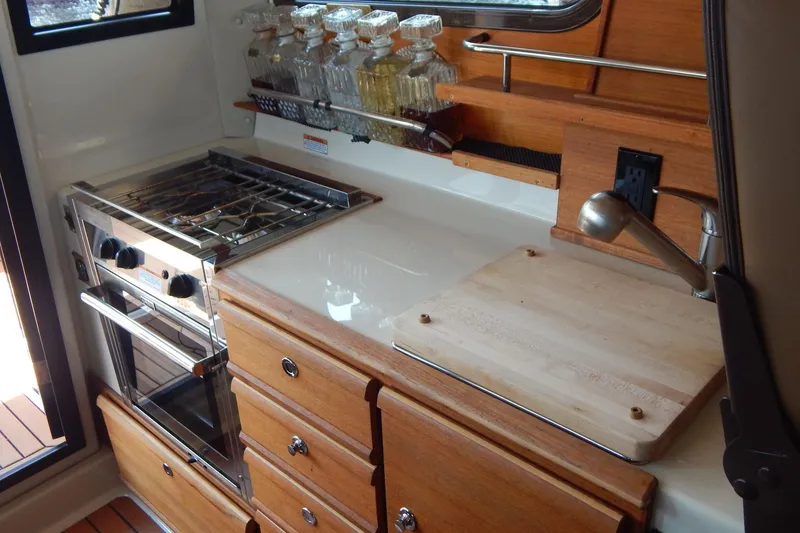 Slide: The Image of Ranger Tugs R-27 - Galley - 3