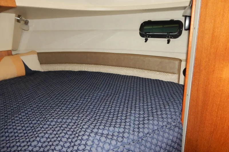 Slide: The Image of Ranger Tugs R-27 - Forward Cabin - 6