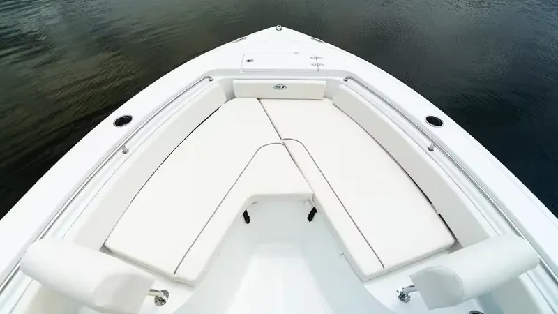 Slide: The Image of Sea Hunt Ultra 229 2026 - 8