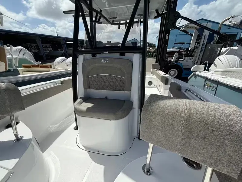 Slide: The Image of Sea Hunt Ultra 229 2026 - 9