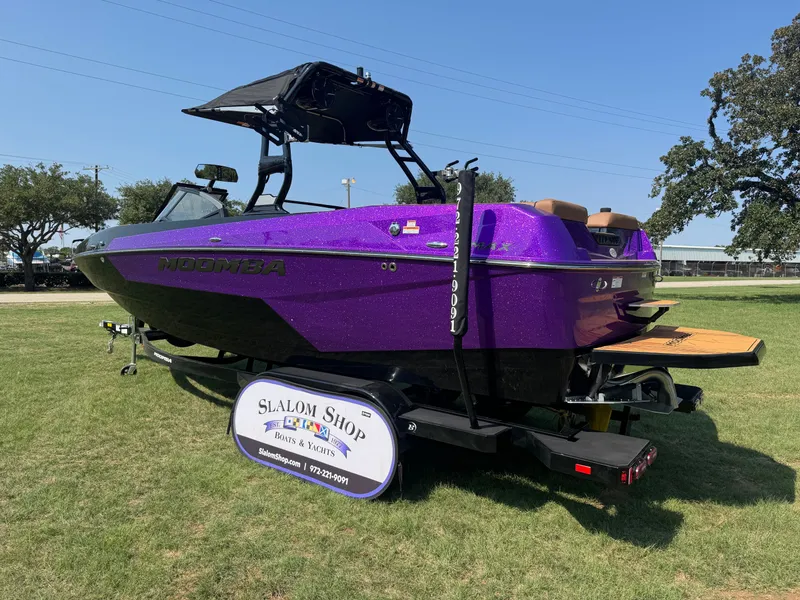 Slide: The Image of 2026 MOOMBA MAX - Image 5 - 5