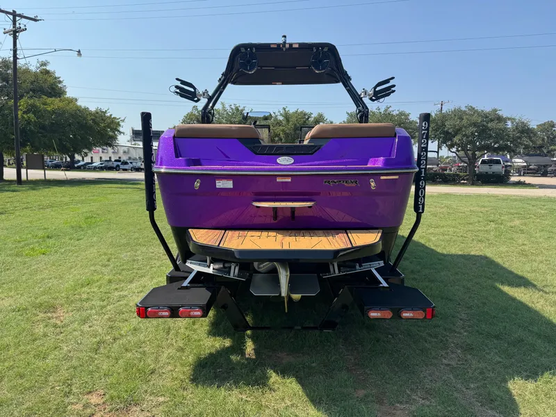 Slide: The Image of 2026 MOOMBA MAX - Image 6 - 6