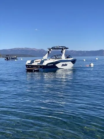 Slide: The Image of Malibu 26 LSV 2023 - 4