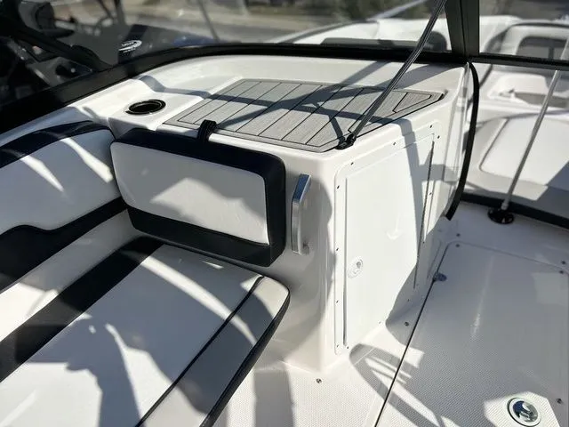 Slide: The Image of Yamaha AR195 2025 - 13