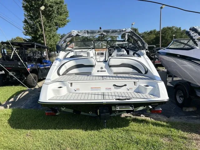 Slide: The Image of Yamaha AR195 2025 - 4