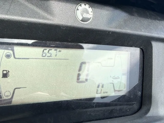 Slide: The Image of Sea-Doo GTR 230 2023 - 8