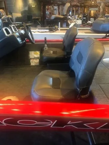 Slide: The Image of Tracker Pro Team 175 TF 2026 - 10