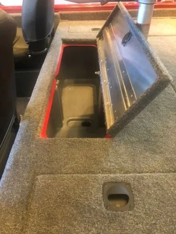 Slide: The Image of Tracker Pro Team 175 TF 2026 - 11